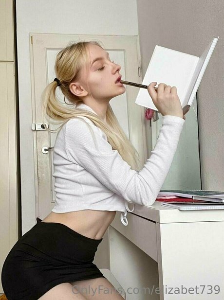 squat onlyfans beautiful xxx photos