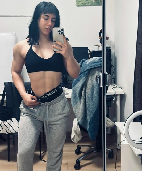 courtney01 free pornstar images