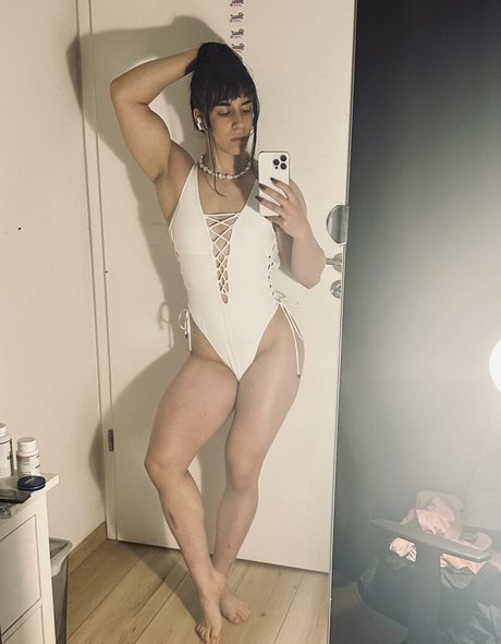 courtney01 xxx star photos