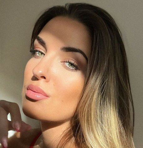 CARA Loves Lingerie star xxx picture