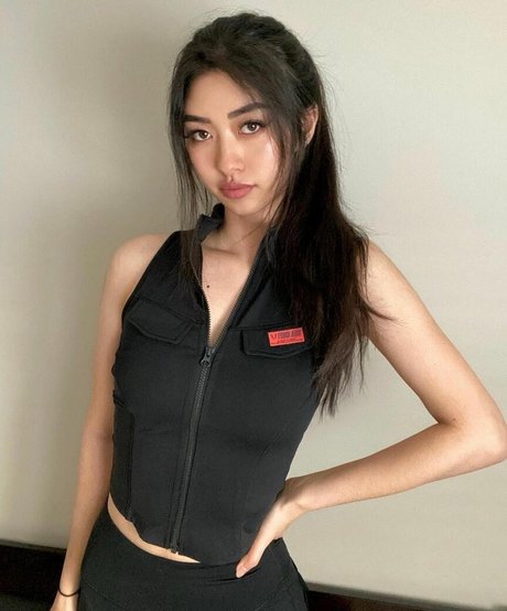 Vyxphan hd actress picture