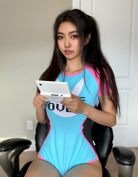 Vyxphan model erotic images