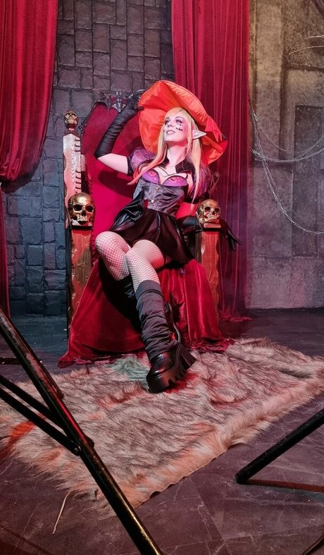 AGflower Cosplay free actress pics