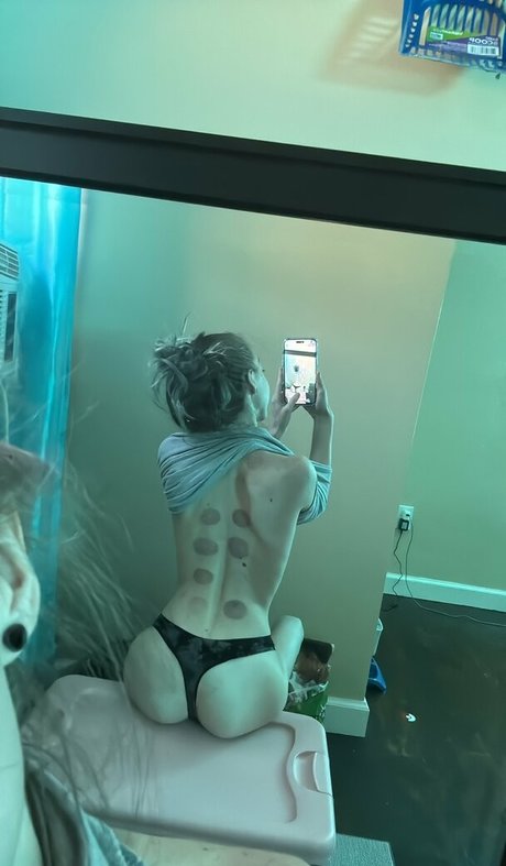 FrontDeskLady star top images