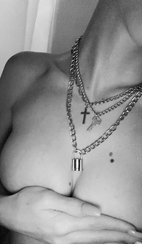 FrontDeskLady best actress gallery