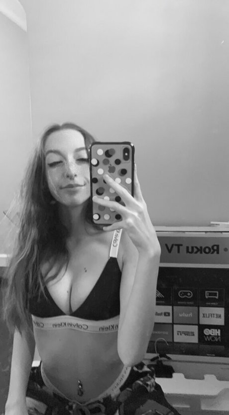 FrontDeskLady sexy actress galleries