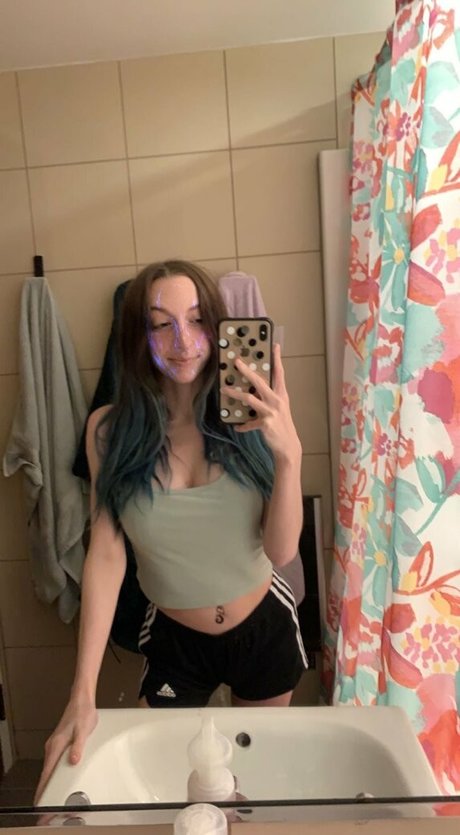 FrontDeskLady model exclusive photo