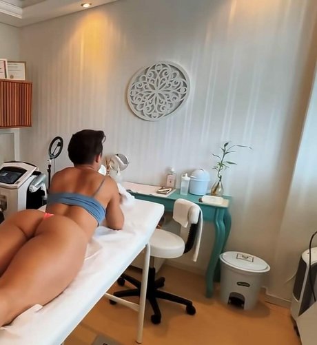 Yanne Fitness pornstar pic