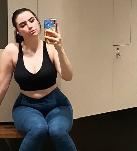 college girl onlyfans xxx photos