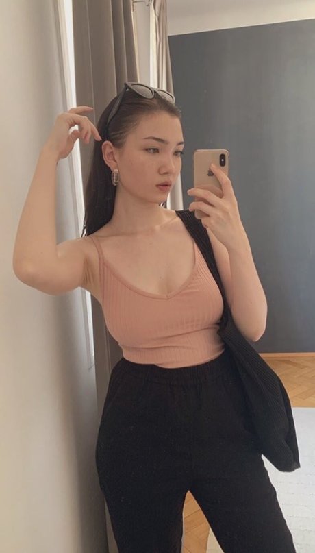 blonde milf big tits onlyfans top photo