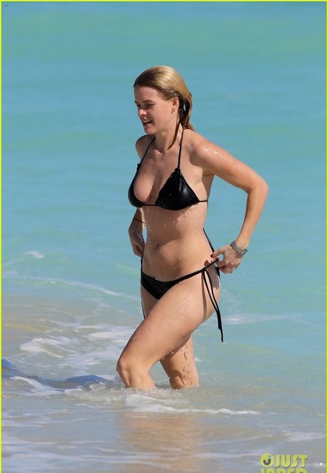 Alice Eve pornstar free gallery