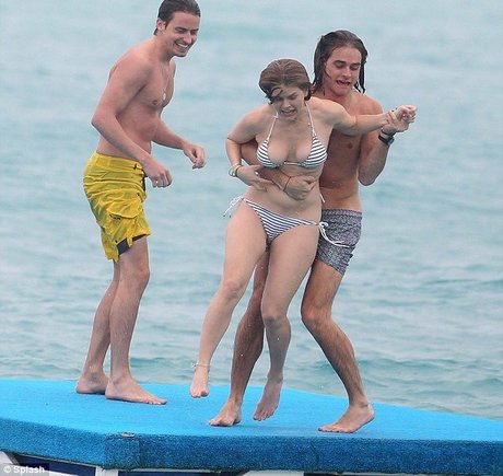 Alice Eve nice pornstar photo