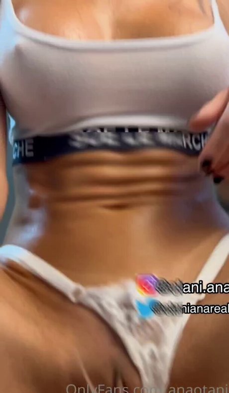 Ana Otani hot actress img