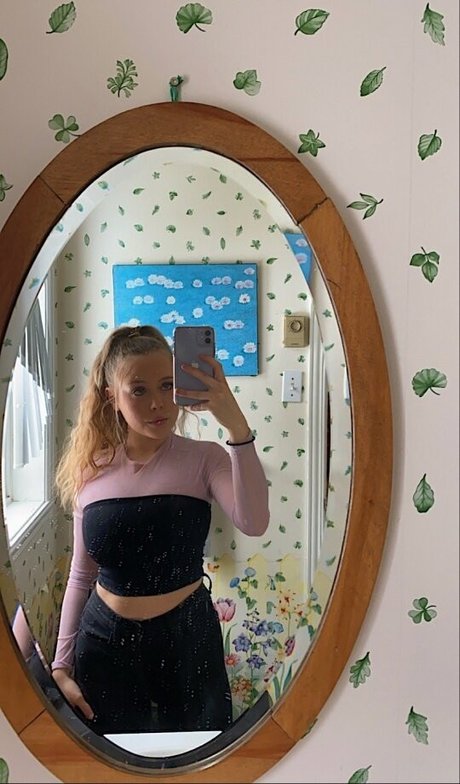 Emily Kyte porn actress pictures