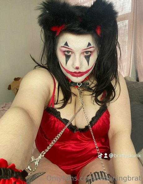 moaningbrat perfect star pic