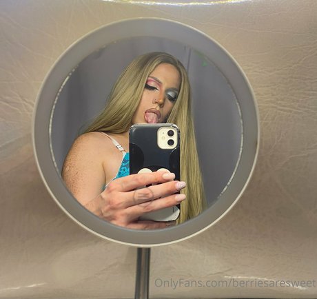 famous onlyfans pretty photos