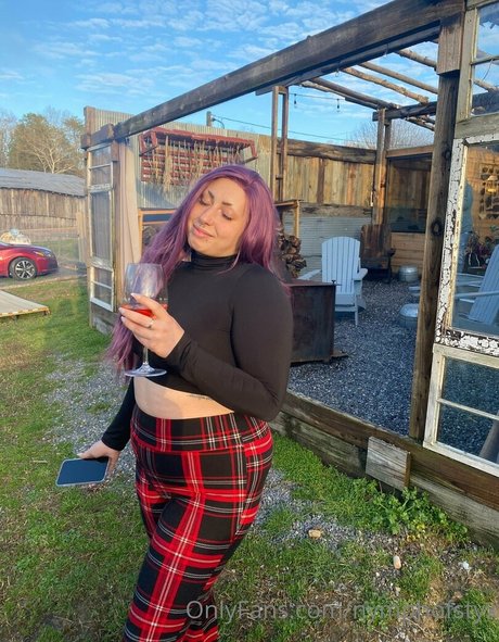 Slyvampyre art actress galleries