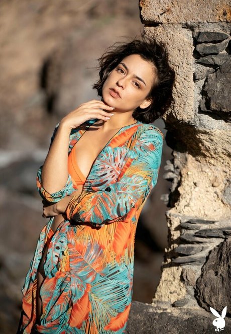 Joy Lamore nice actress pics