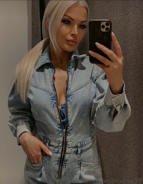 shemale cum in mouth onlyfans erotic archive