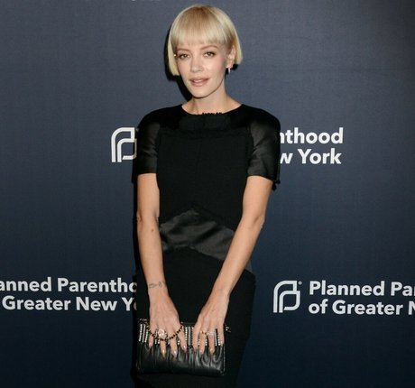 stars onlyfans pornographic images