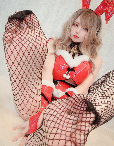 Uri11 27 nudes actress photos