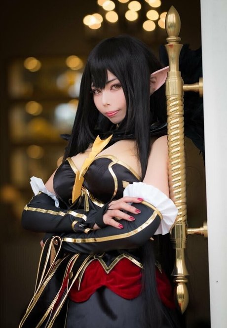 Uri11 27 star naked galleries