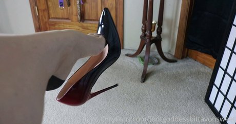 raven onlyfans top galleries