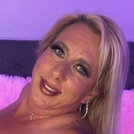 Lexi Bella star adult archive