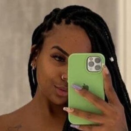 Flaviane Vasconcelos beautiful model picture