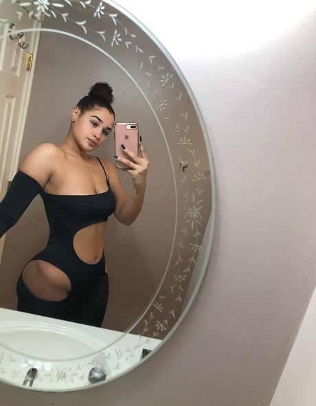 Janaevic free model image