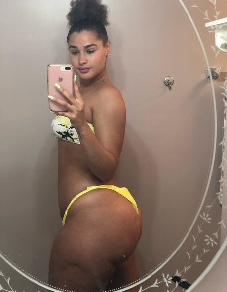 Janaevic star nudes pic