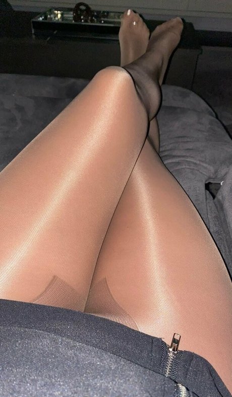 blonde babe onlyfans best img