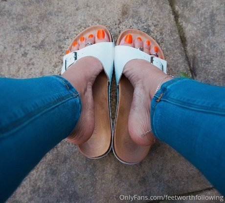 feetworthfollowing xxx actress picture