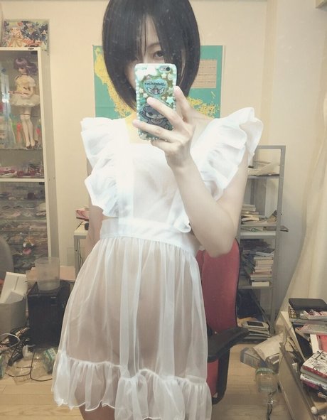 Iiniku Ushijima erotic star gallery