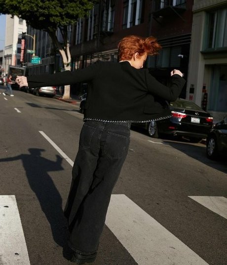 Molly Quinn star free pic