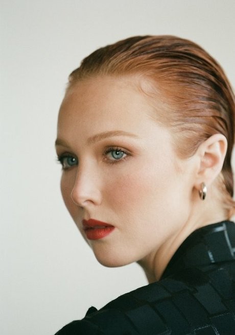Molly Quinn pornstar pics