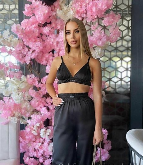 blowjob milf onlyfans naked pictures