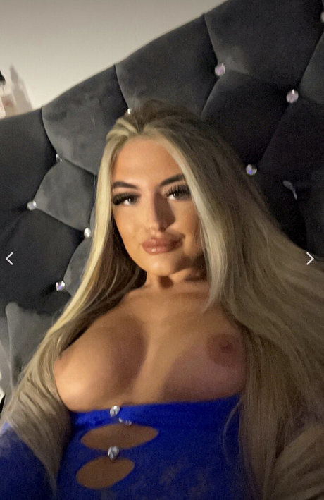 naughty onlyfans hot naked pics