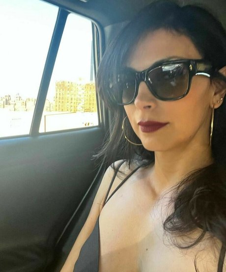 Morena Baccarin model porn galleries
