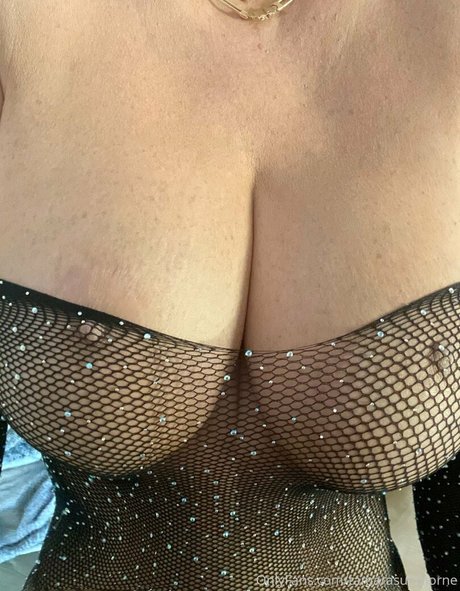 anime girls onlyfans naked images