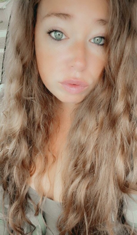 Ivy Mia nice actress archive