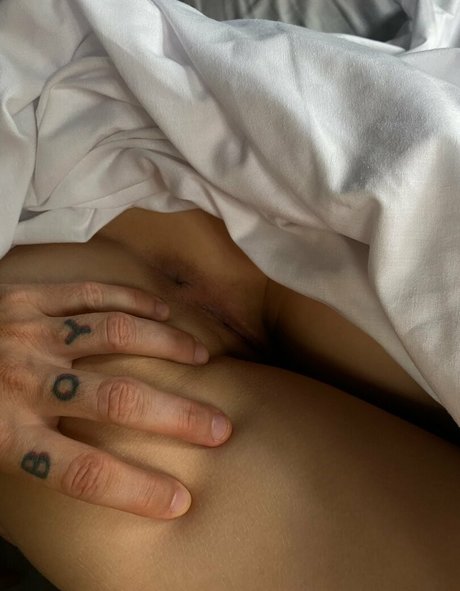 chubby small tits onlyfans sexy naked pictures