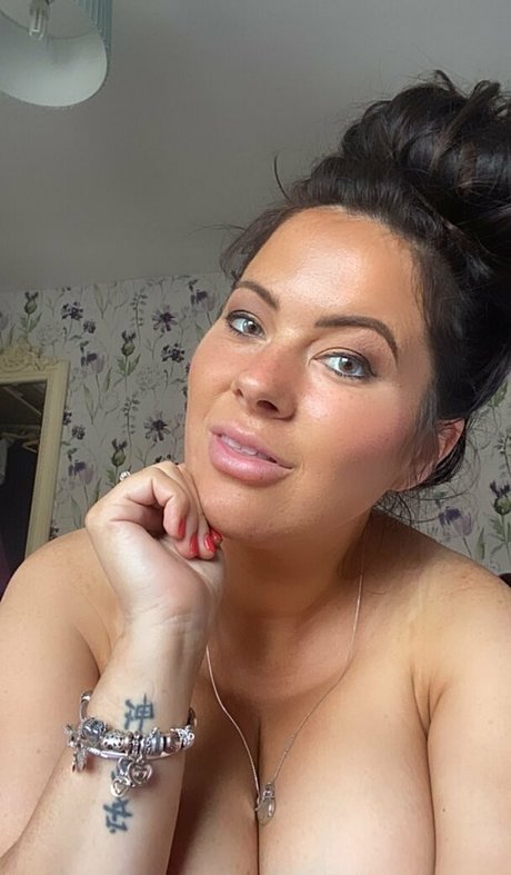 big tits brunette onlyfans hot nude gallery