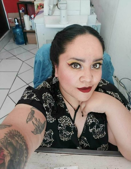 anabattory model pornographic images