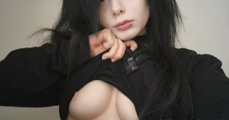 subbysuccubabie exclusive actress picture