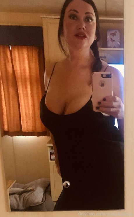 mslisaappleton star nice pic