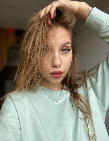 l hunnybunny l beautiful actress img