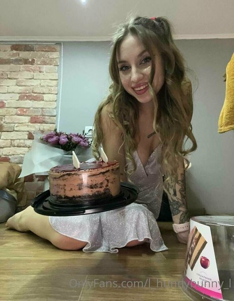 l hunnybunny l perfect actress image