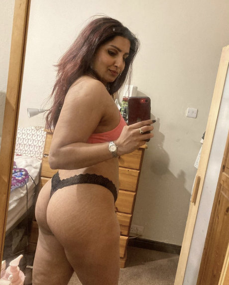 Gujubear model perfect photos