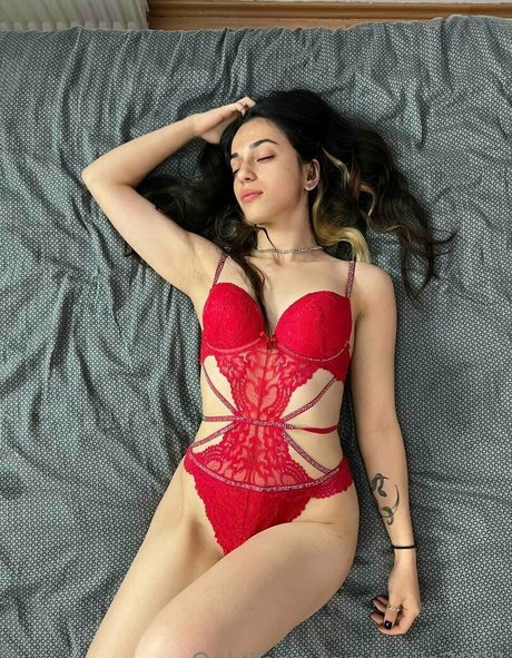 smile2003 sexy actress photos